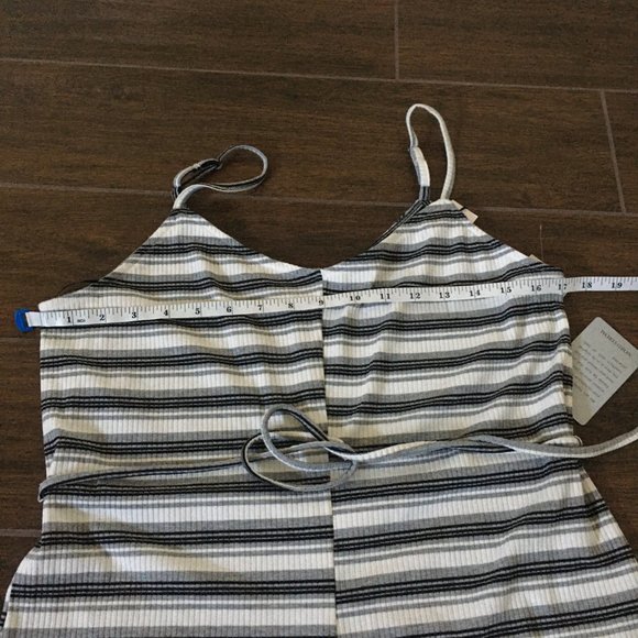 NEW NSR Edna stripe jumpsuit size M - Picture 10 of 11